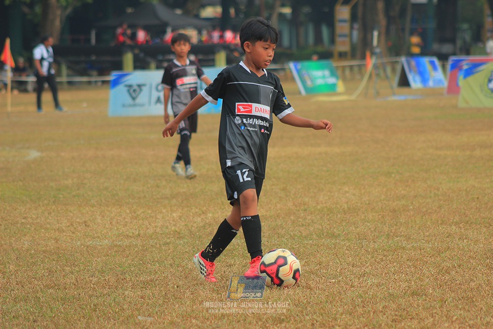 ijlu11 big8 190726 jips soccer vs putra harapan
