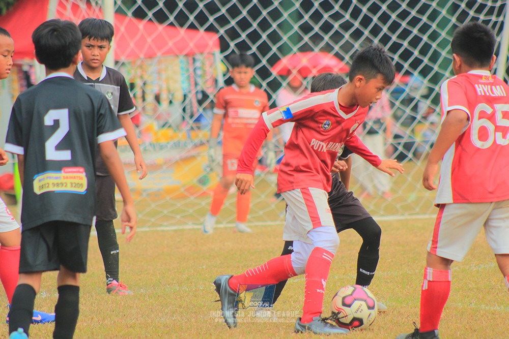 ijlu11 big8 190726 jips soccer vs putra harapan