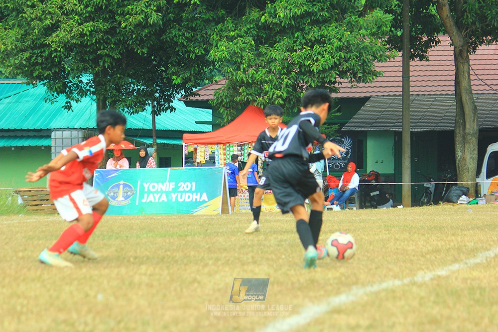 ijlu11 big8 190726 jips soccer vs putra harapan