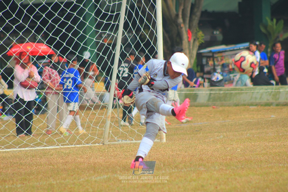 ijlu11 big8 190726 jips soccer vs putra harapan