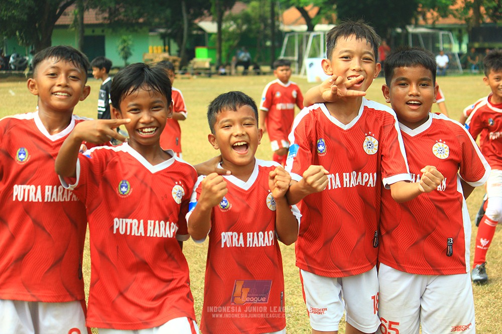 ijlu11 big8 190726 jips soccer vs putra harapan