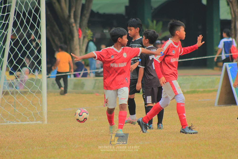 ijlu11 big8 190726 jips soccer vs putra harapan