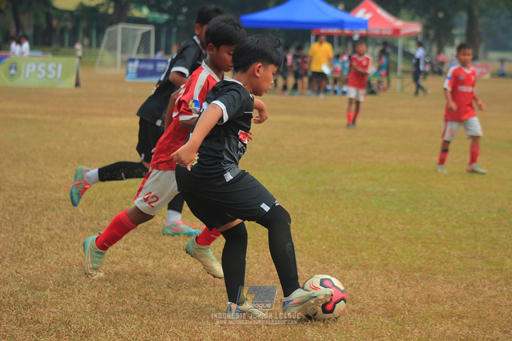 ijlu11 big8 190726 jips soccer vs putra harapan