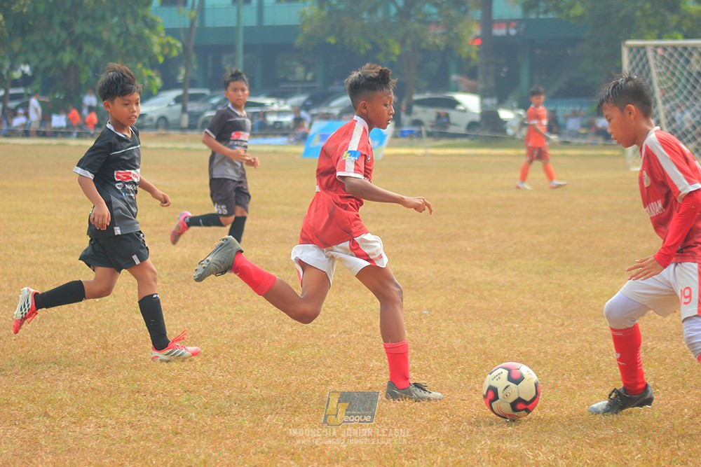 ijlu11 big8 190726 jips soccer vs putra harapan