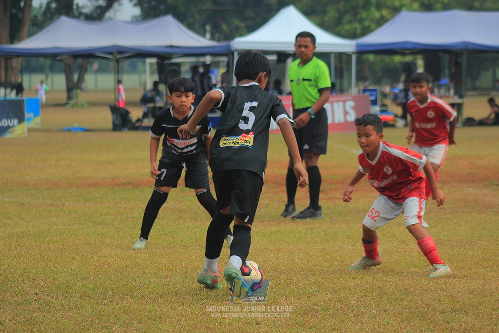 ijlu11 big8 190726 jips soccer vs putra harapan