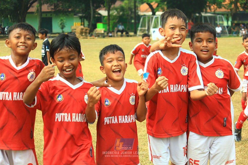 ijlu11 big8 190726 jips soccer vs putra harapan