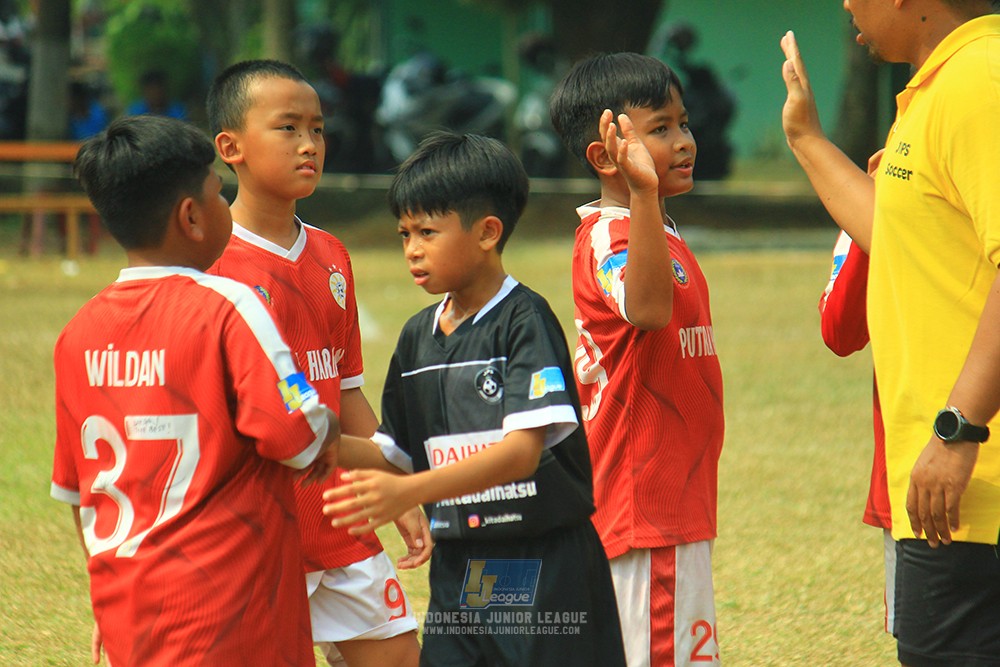 ijlu11 big8 190726 jips soccer vs putra harapan