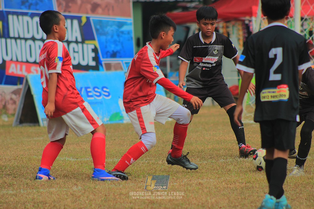 ijlu11 big8 190726 jips soccer vs putra harapan