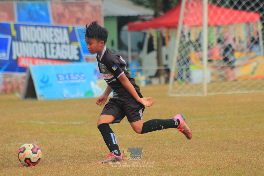 ijlu11 big8 190726 jips soccer vs putra harapan