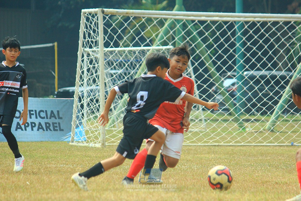ijlu11 big8 190726 jips soccer vs putra harapan