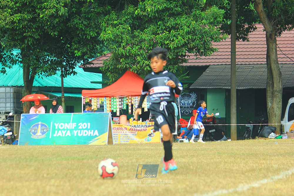 ijlu11 big8 190726 jips soccer vs putra harapan