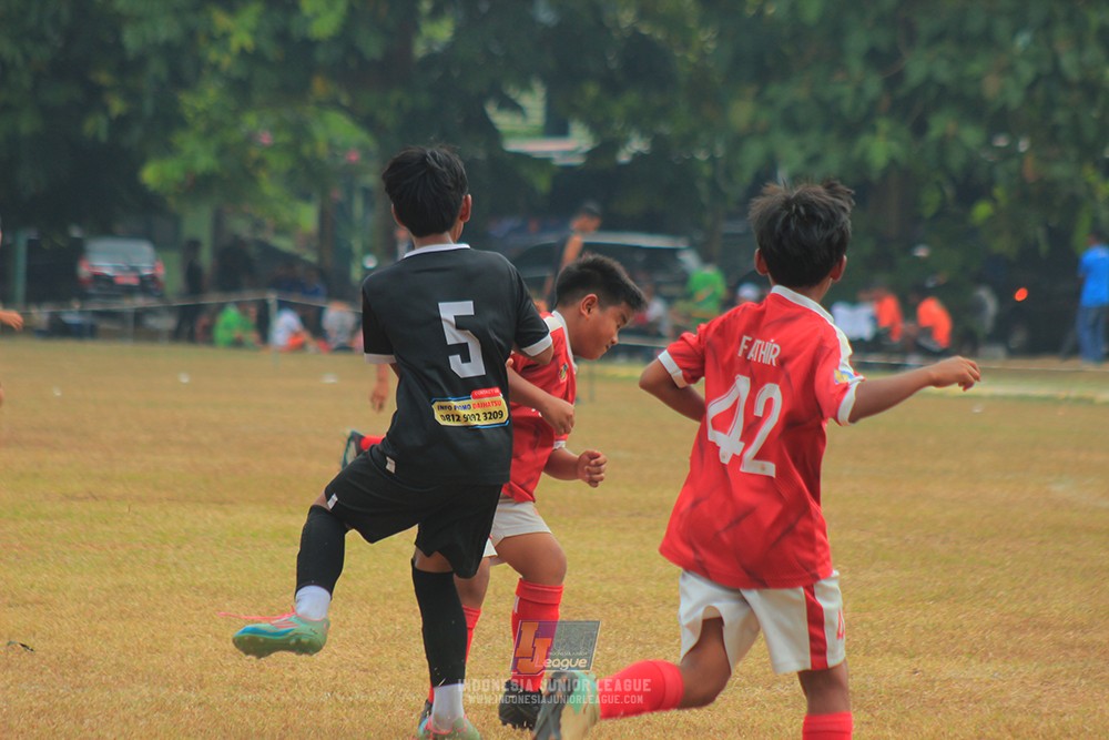 ijlu11 big8 190726 jips soccer vs putra harapan