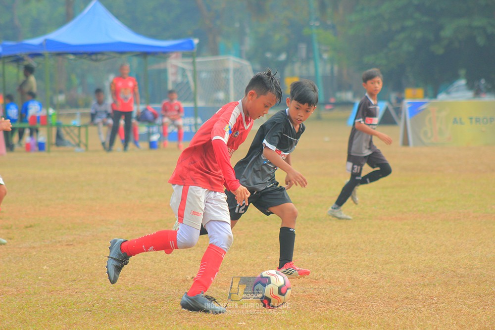 ijlu11 big8 190726 jips soccer vs putra harapan