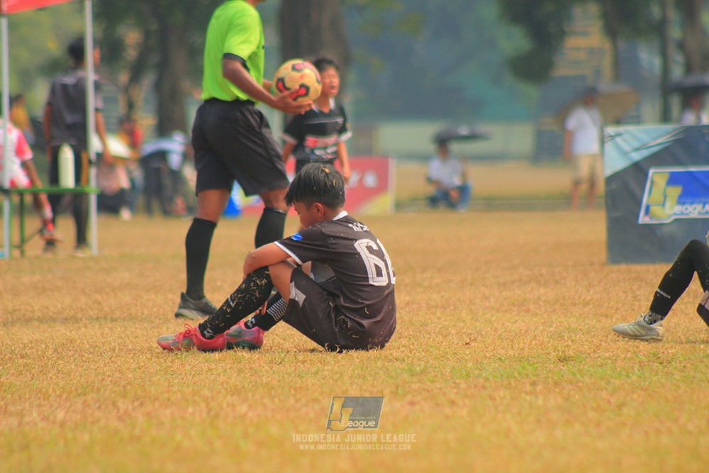 ijlu11 big8 190726 jips soccer vs putra harapan