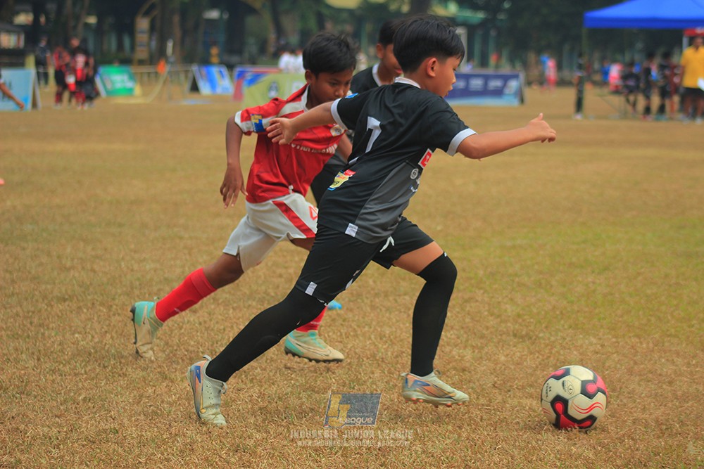 ijlu11 big8 190726 jips soccer vs putra harapan