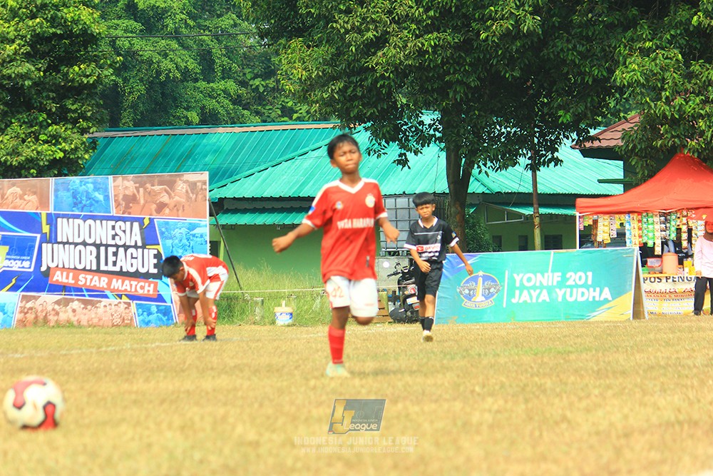 ijlu11 big8 190726 jips soccer vs putra harapan
