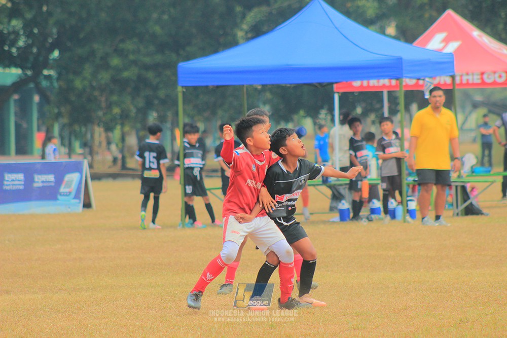 ijlu11 big8 190726 jips soccer vs putra harapan