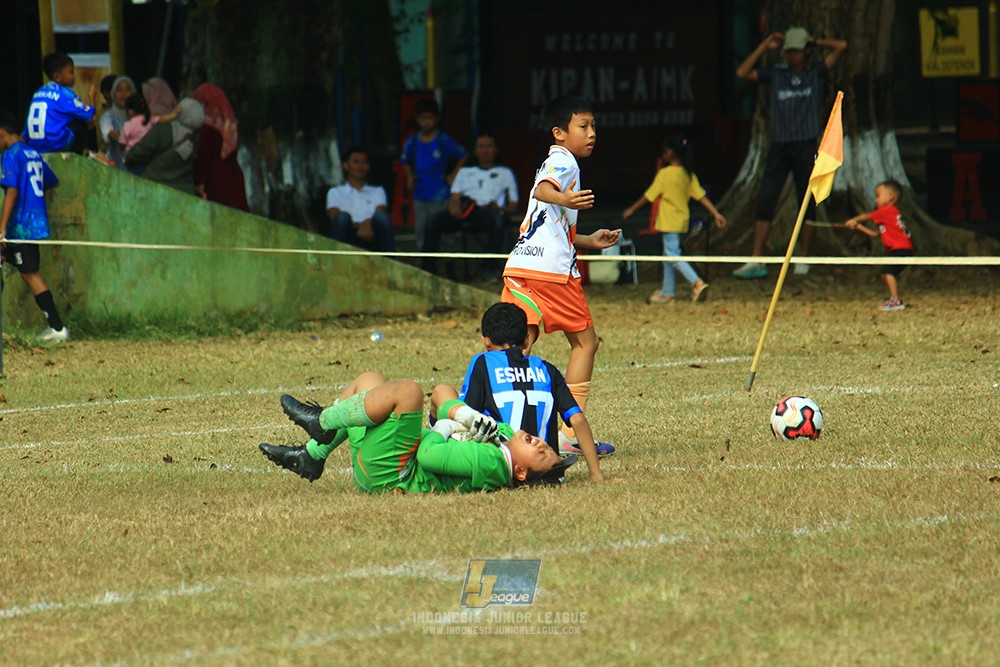 ijlu11 big8 190726 provision soccer school vs bina taruna