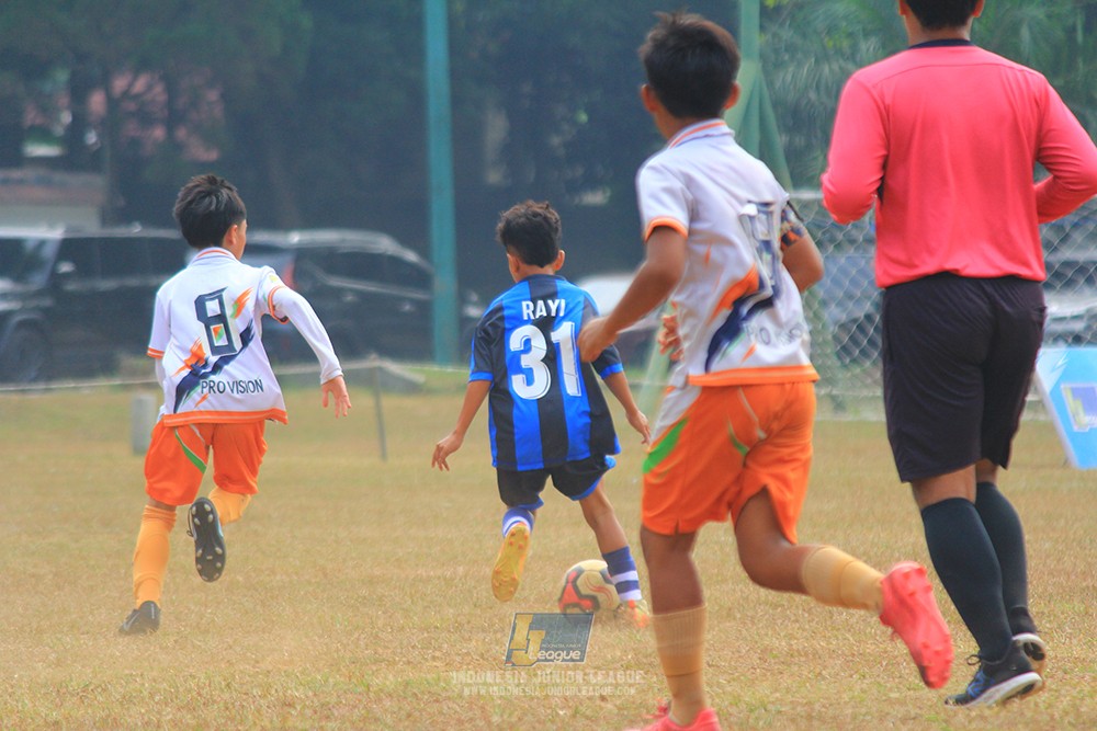 ijlu11 big8 190726 provision soccer school vs bina taruna