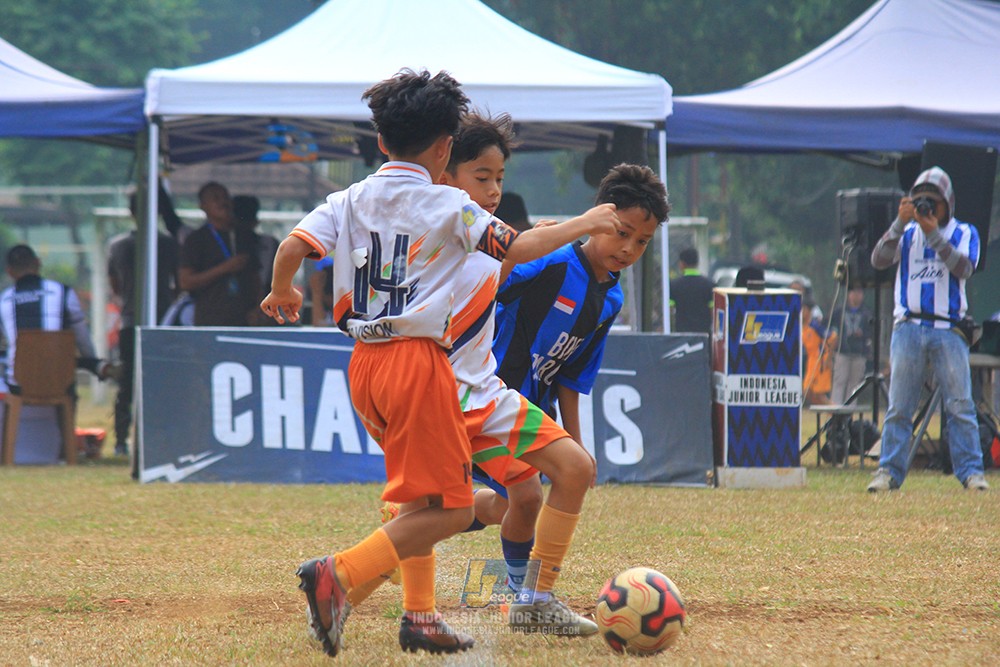 ijlu11 big8 190726 provision soccer school vs bina taruna