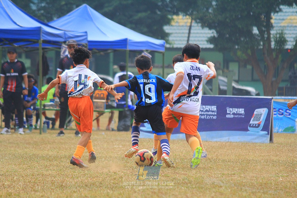 ijlu11 big8 190726 provision soccer school vs bina taruna