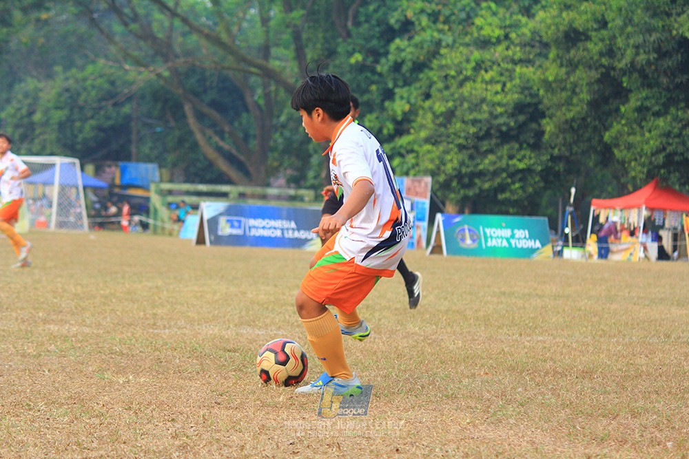 ijlu11 big8 190726 provision soccer school vs fifa farmel