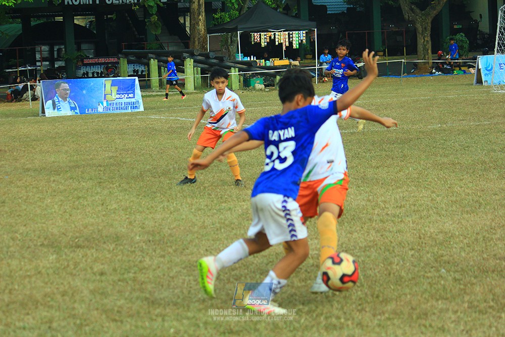 ijlu11 big8 190726 provision soccer school vs fifa farmel