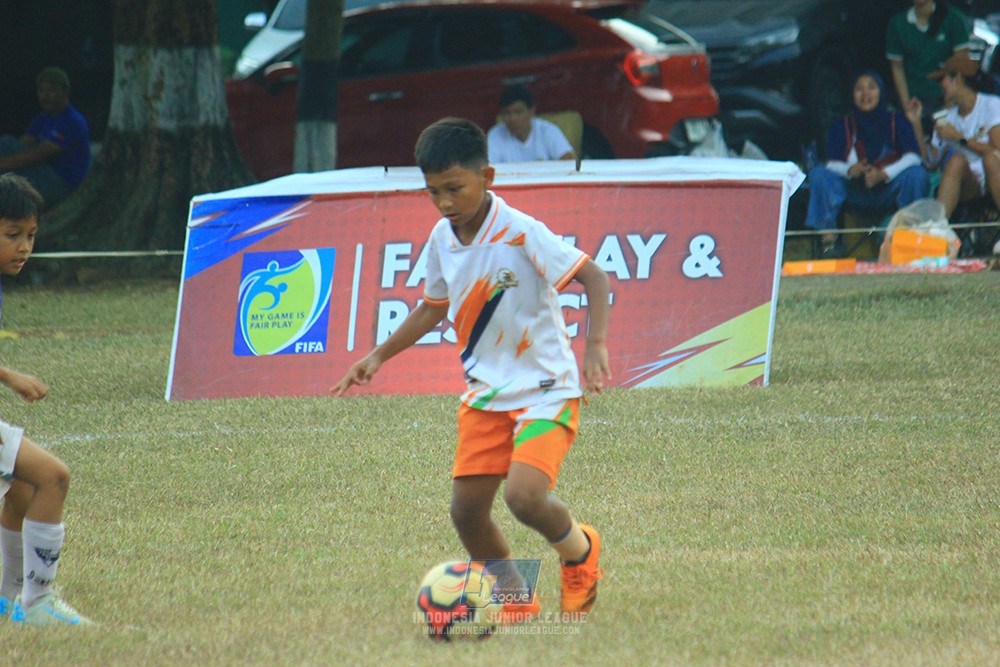 ijlu11 big8 190726 provision soccer school vs fifa farmel