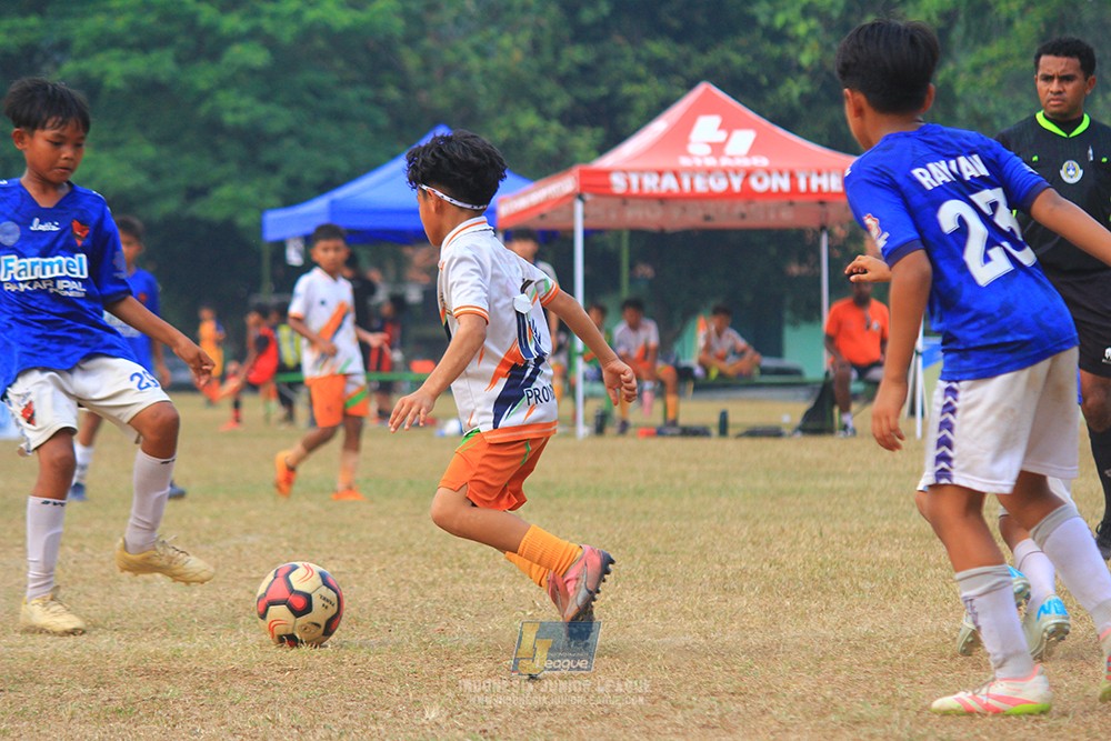 ijlu11 big8 190726 provision soccer school vs fifa farmel