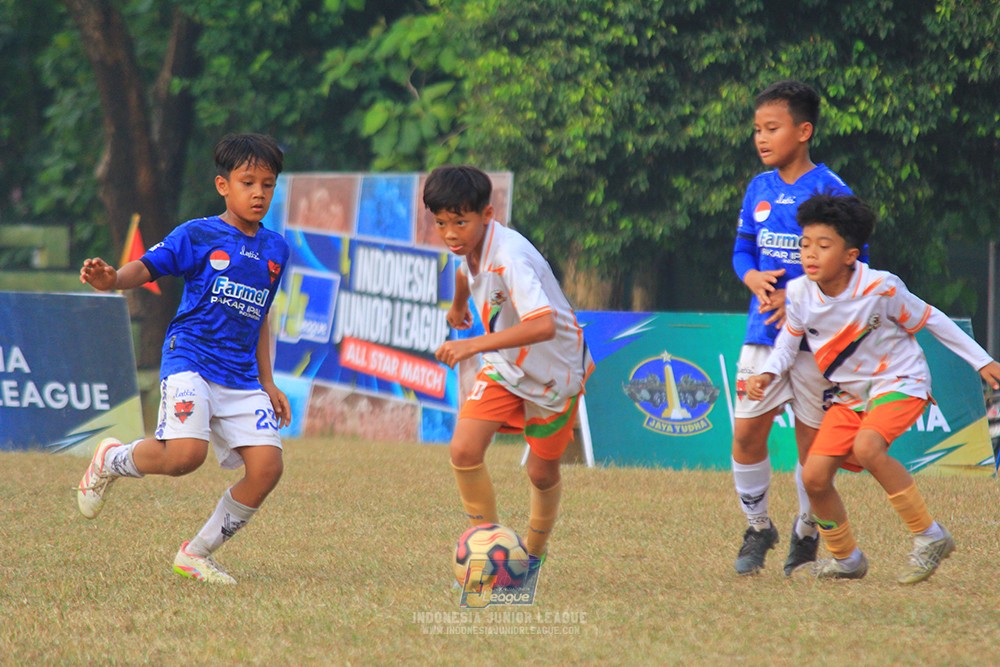 ijlu11 big8 190726 provision soccer school vs fifa farmel