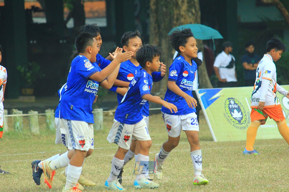 ijlu11 big8 190726 provision soccer school vs fifa farmel