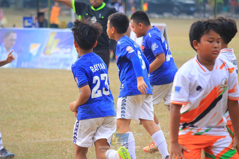 ijlu11 big8 190726 provision soccer school vs fifa farmel