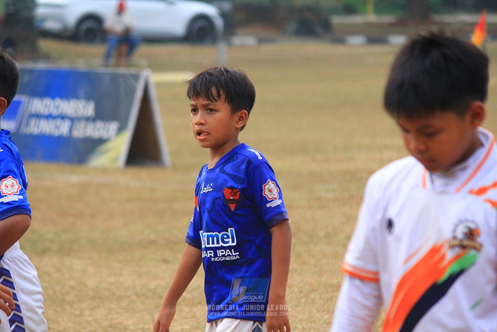 ijlu11 big8 190726 provision soccer school vs fifa farmel