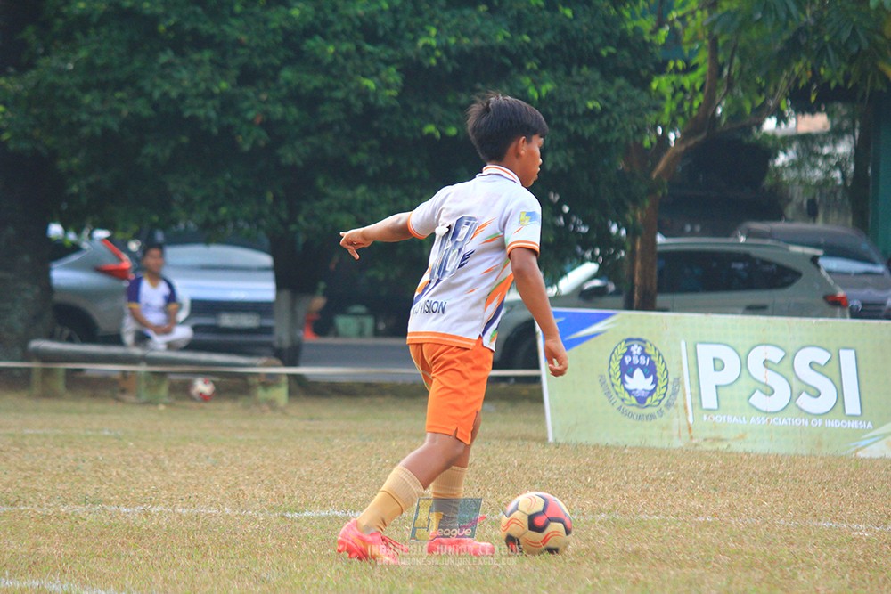 ijlu11 big8 190726 provision soccer school vs fifa farmel