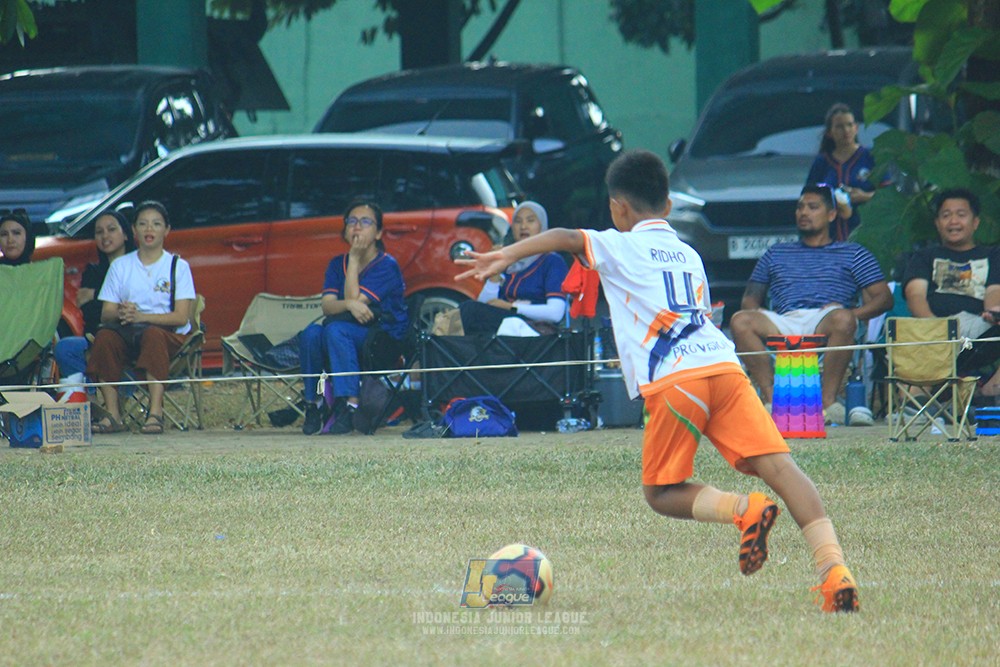 ijlu11 big8 190726 provision soccer school vs fifa farmel