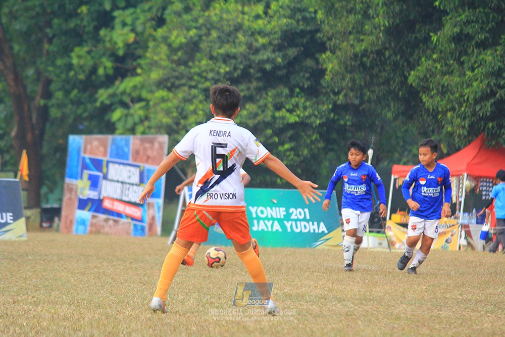ijlu11 big8 190726 provision soccer school vs fifa farmel