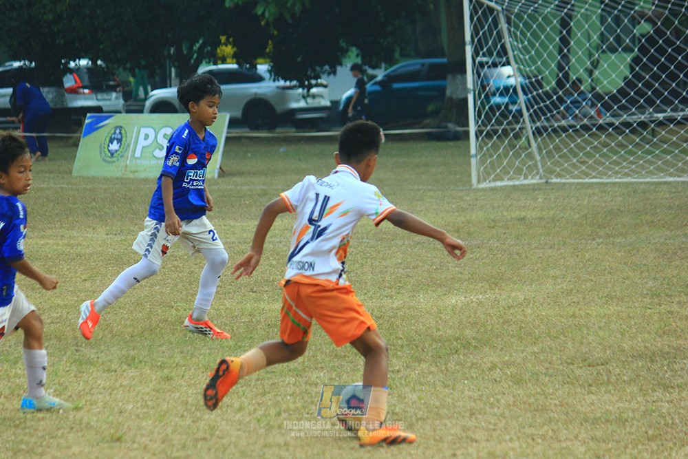 ijlu11 big8 190726 provision soccer school vs fifa farmel