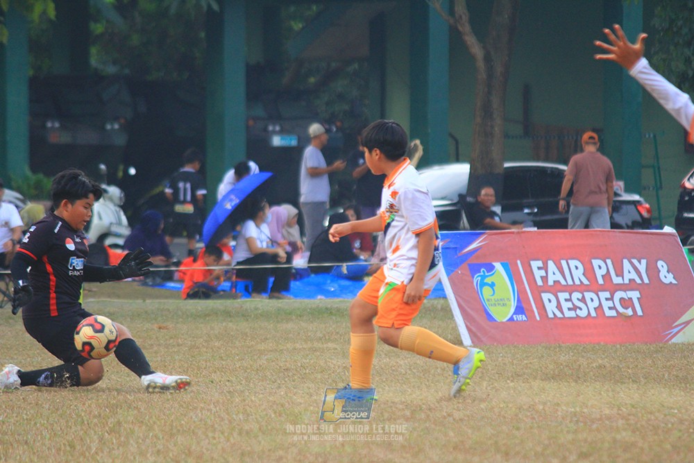 ijlu11 big8 190726 provision soccer school vs fifa farmel