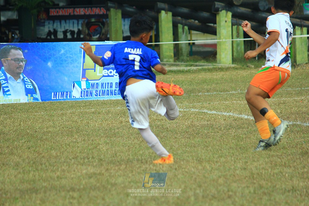 ijlu11 big8 190726 provision soccer school vs fifa farmel