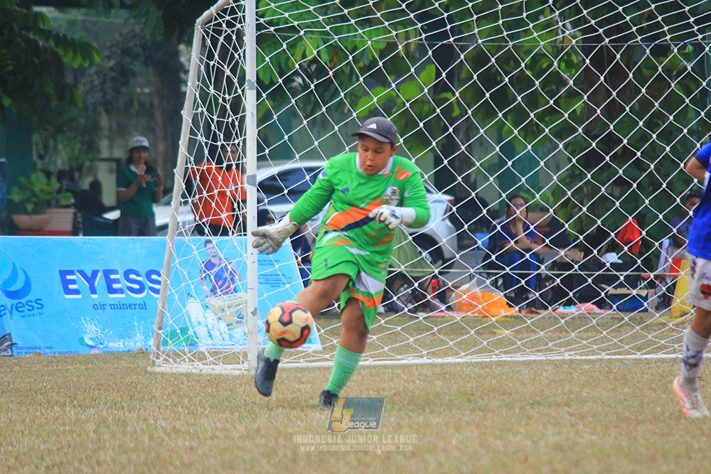ijlu11 big8 190726 provision soccer school vs fifa farmel