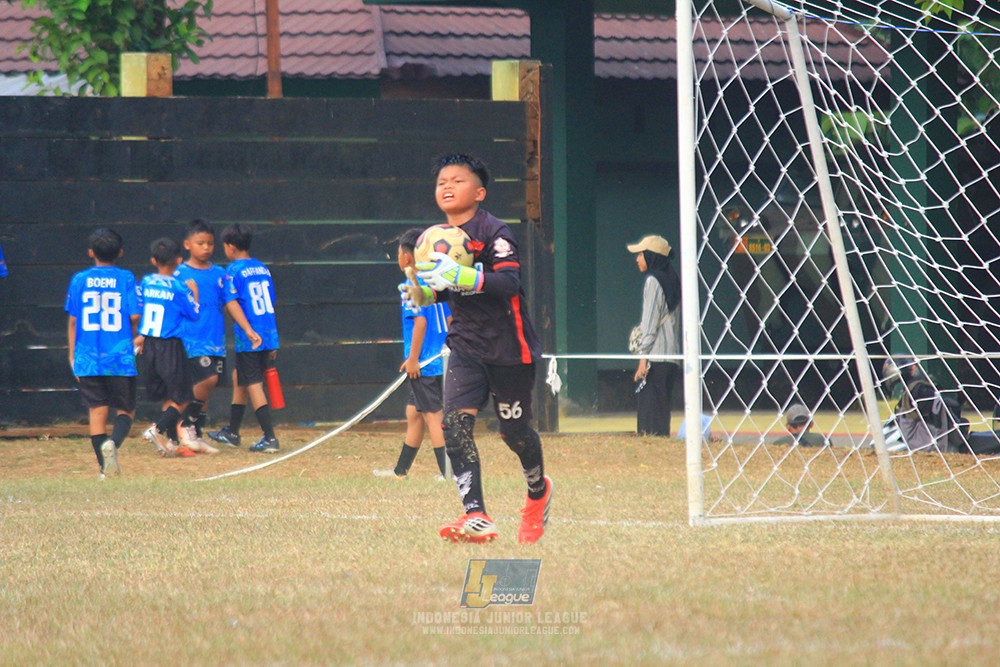 ijlu11 big8 190726 provision soccer school vs fifa farmel