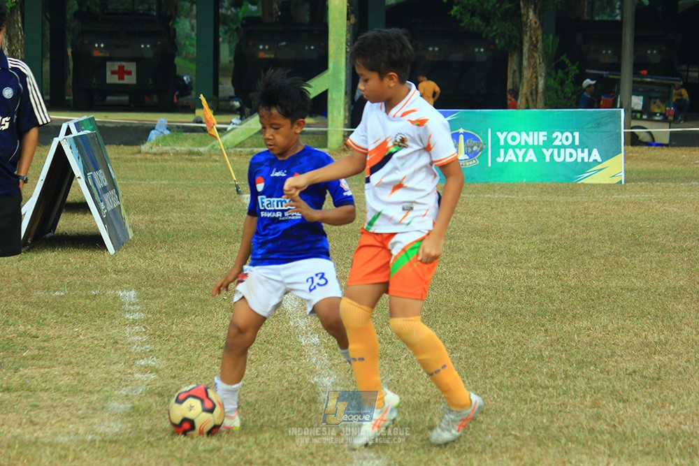 ijlu11 big8 190726 provision soccer school vs fifa farmel