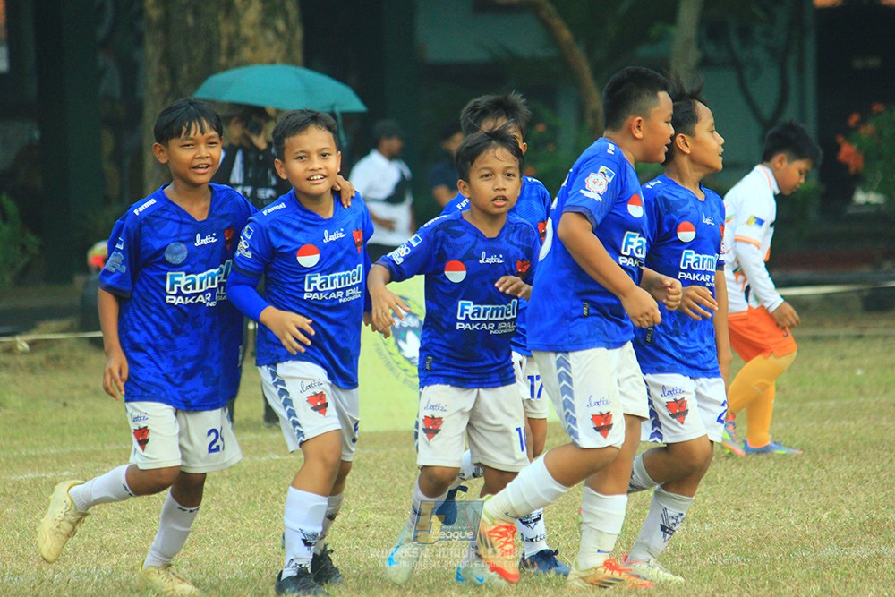 ijlu11 big8 190726 provision soccer school vs fifa farmel