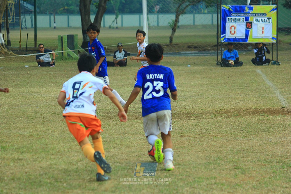 ijlu11 big8 190726 provision soccer school vs fifa farmel