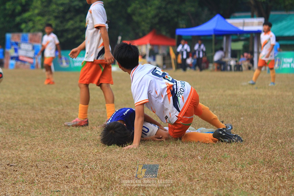 ijlu11 big8 190726 provision soccer school vs fifa farmel