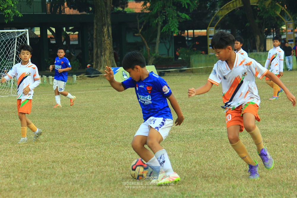 ijlu11 big8 190726 provision soccer school vs fifa farmel