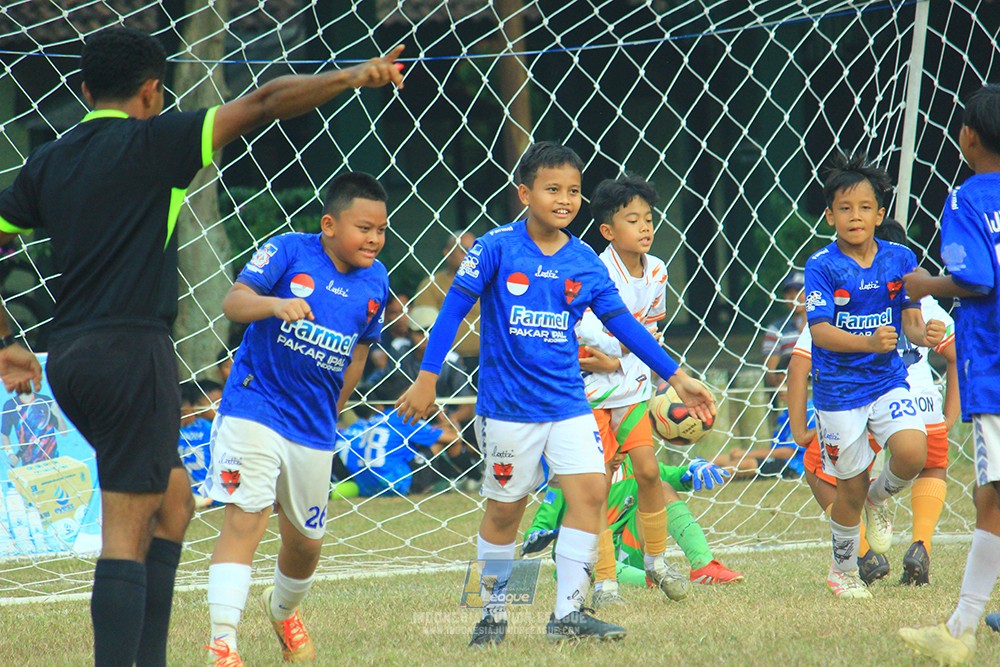 ijlu11 big8 190726 provision soccer school vs fifa farmel
