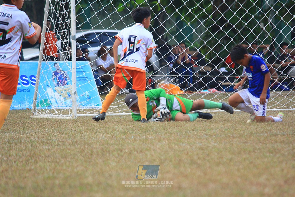 ijlu11 big8 190726 provision soccer school vs fifa farmel