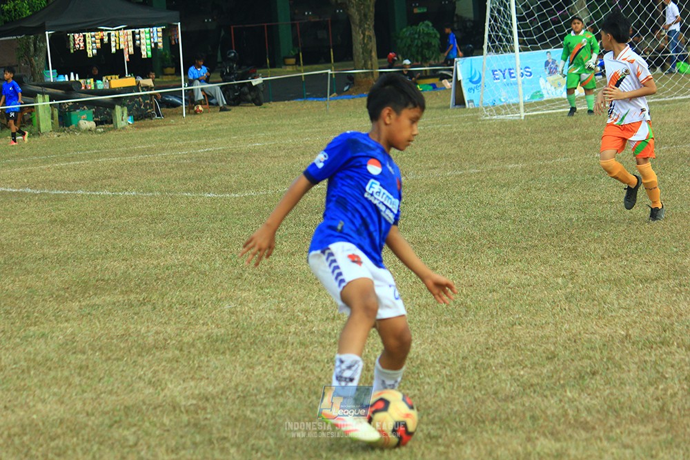 ijlu11 big8 190726 provision soccer school vs fifa farmel