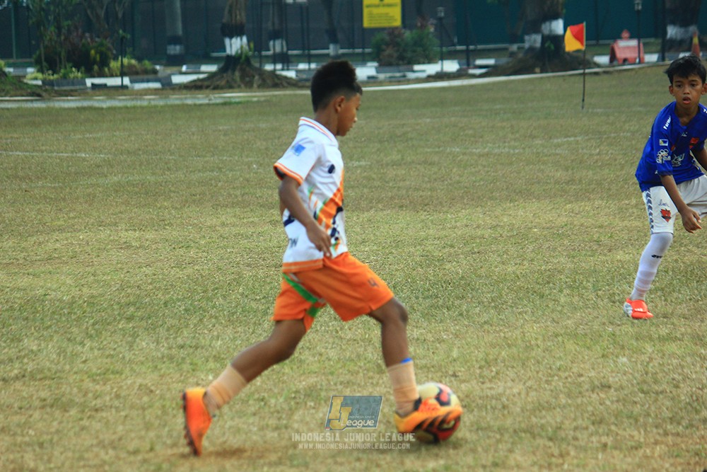 ijlu11 big8 190726 provision soccer school vs fifa farmel